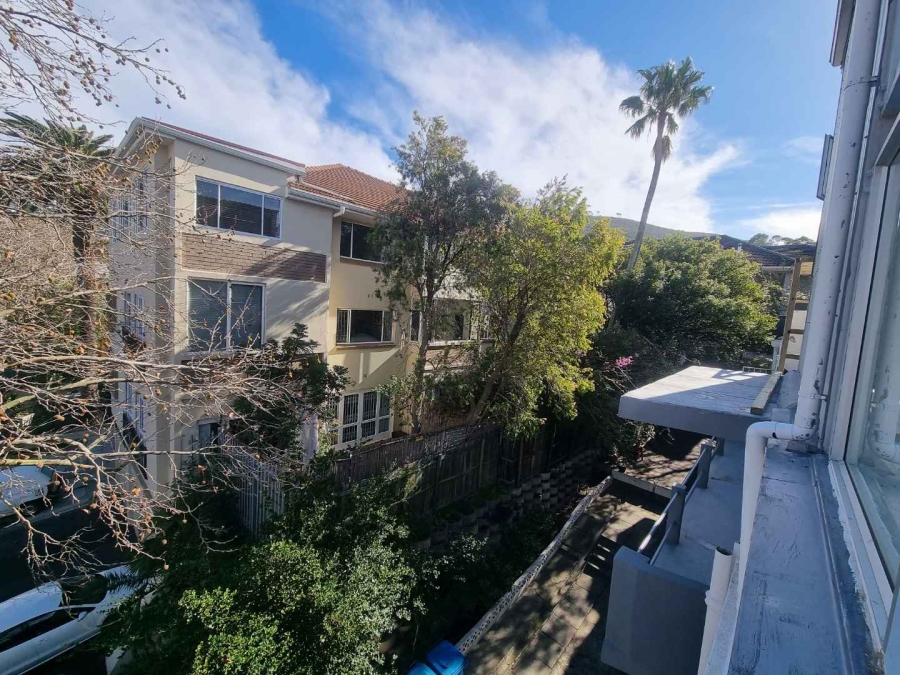 To Let 2 Bedroom Property for Rent in Tamboerskloof Western Cape